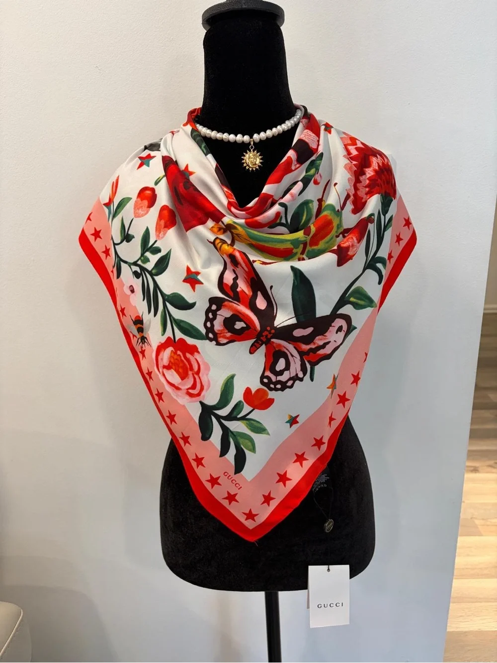 NWT Gucci L'Aveugle Par Amour Silk Scarf Multicolor Hand Rolled Made in Italy